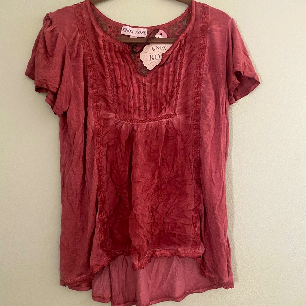 Rose Washed Distressed Women’s Tshirt with Crochet Back Size Large